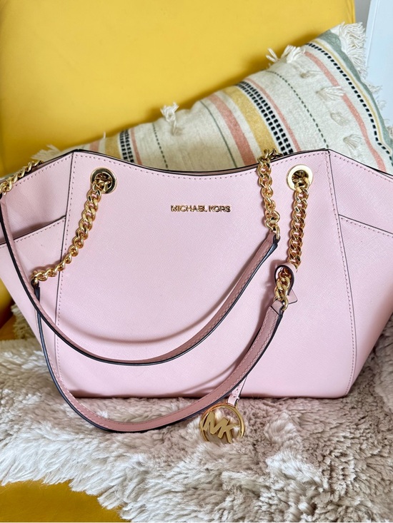 Michael Kors Handbags - Michael Kors Jet Set Chain Tote – Blush Pink Saffiano Leather – Like New